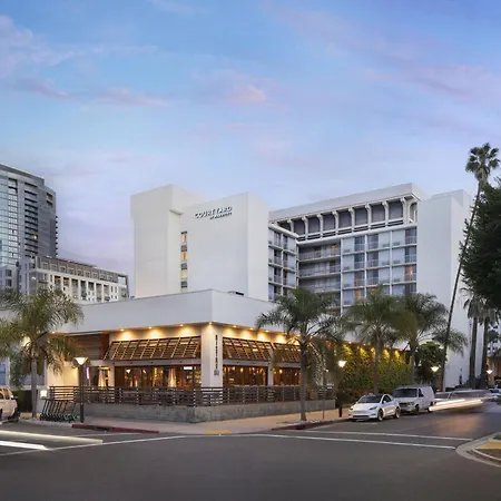 Courtyard By Marriott Long Beach Downtown